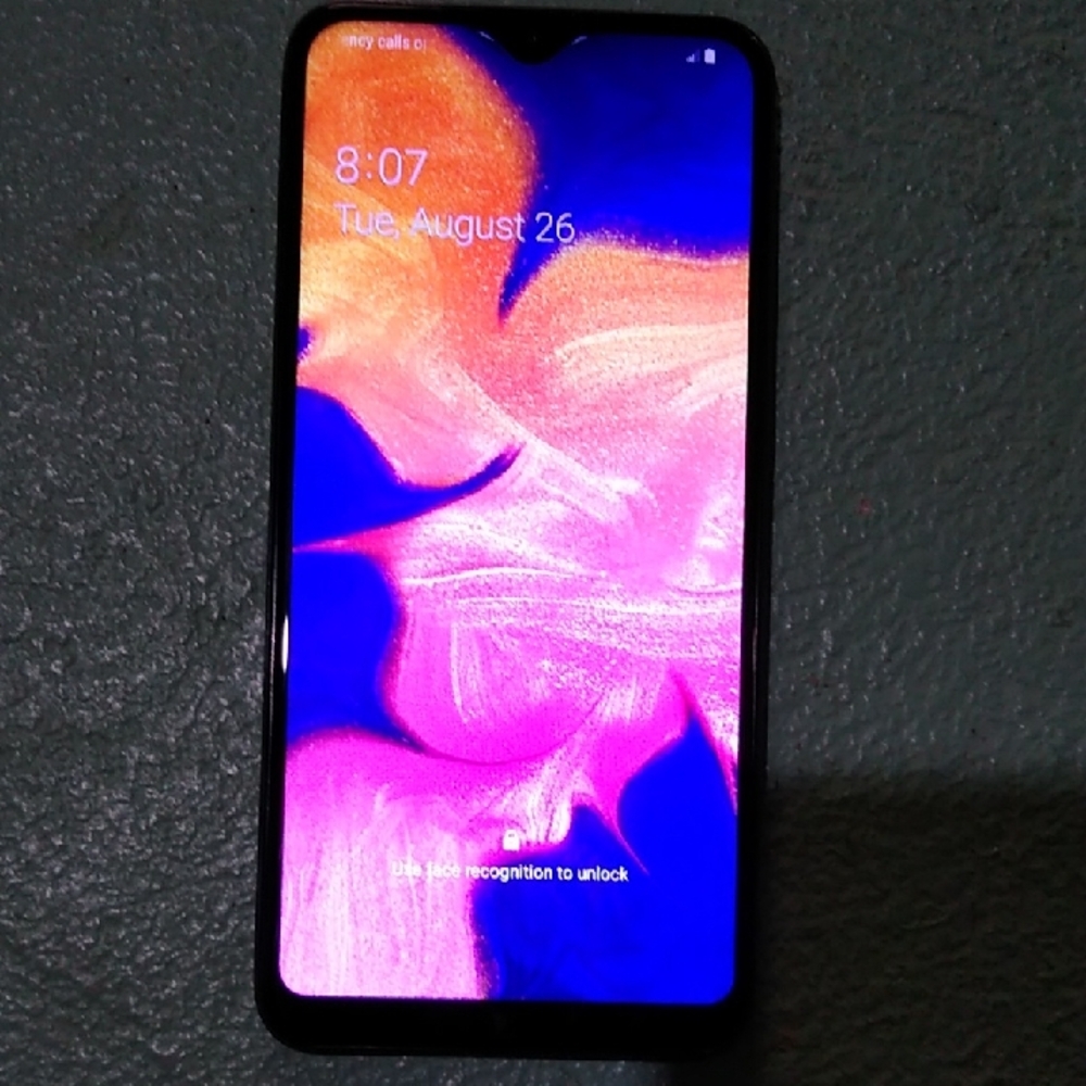 Samsung A10e Smartphone with Black Frame and Vibrant Display
